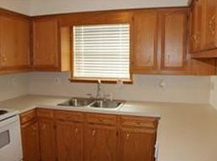 616 Sparks Ln, Boling, TX 77420