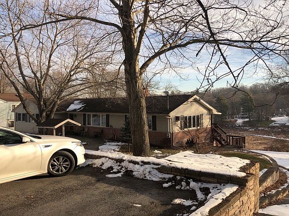 2nd image of 22 Valley Dr