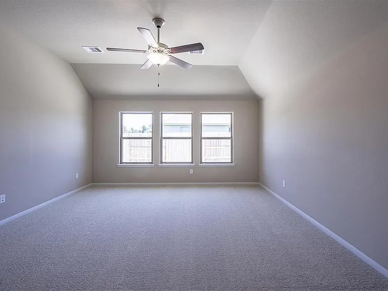 2622 Ivy Wood Ln — Photo 16