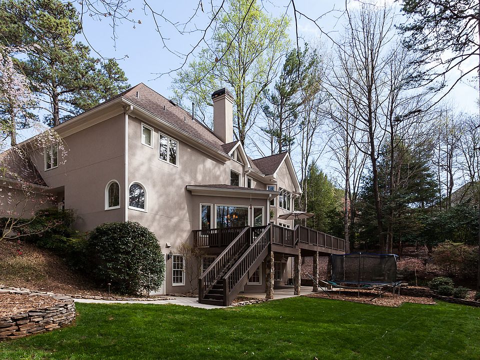 1st image of 2205 River Cliff Dr