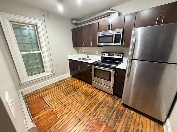 4th image of 32 Johnson Park #204