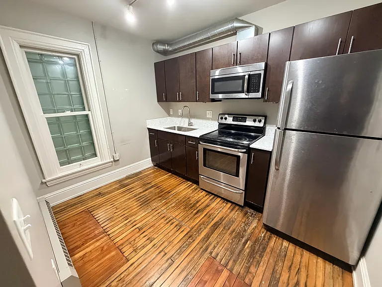 32 Johnson Park #204 — Photo 4