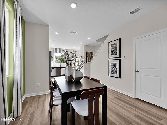 4th image of 3827 BAXLEY VILLAS Court