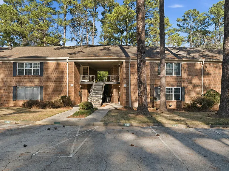 2087 Montreat Cir #2087 — Photo 24