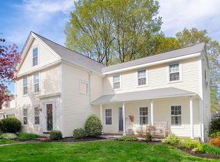 22 High St, Medway, MA 02053