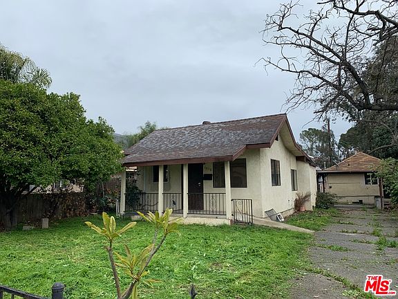 5th image of 1030 N Dalton Ave