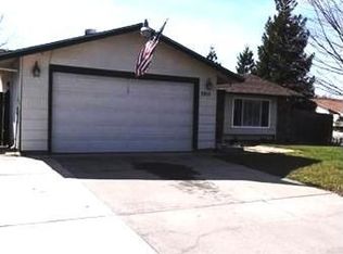 3915 Thornhill Dr, Sacramento, CA 95826