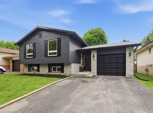 23 Myrtleville Dr, Brantford, ON N3V 1B8