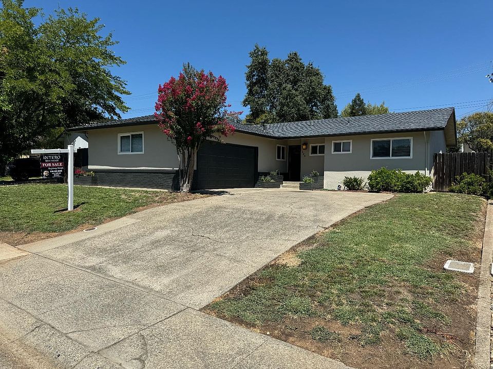 1st image of 136 Penaranda Dr