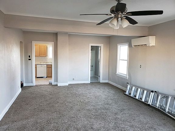 2nd image of 506 W Kansas Ave