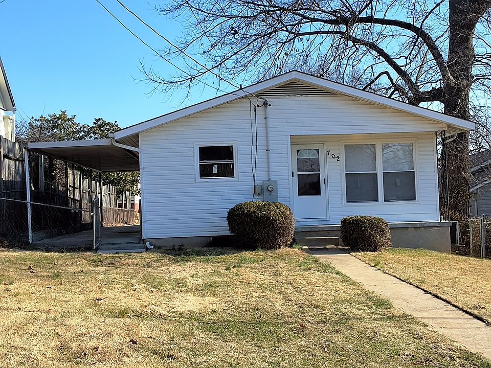 1st image of 702 E Hillcrest Dr