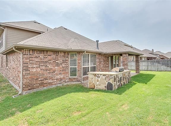 3rd image of 8129 Mountain Cedar Dr