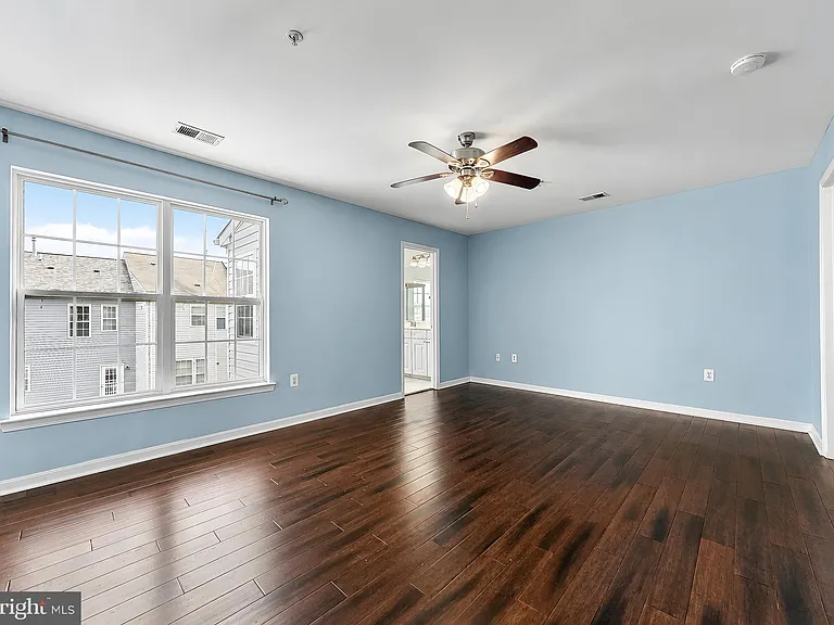 21362 Jettison Dr — Photo 36