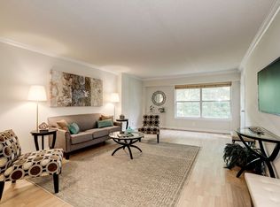 7651 Tremayne Pl APT 104, Mc Lean, VA 22102
