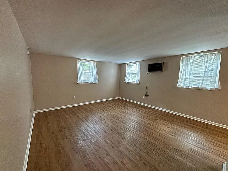 200 W Evergreen Ave #1B — Photo 4