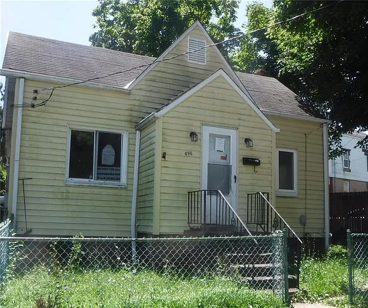 496 Addison St photo 1