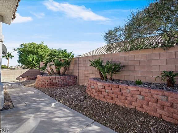 3rd image of 9713 Canyon Walk Ave