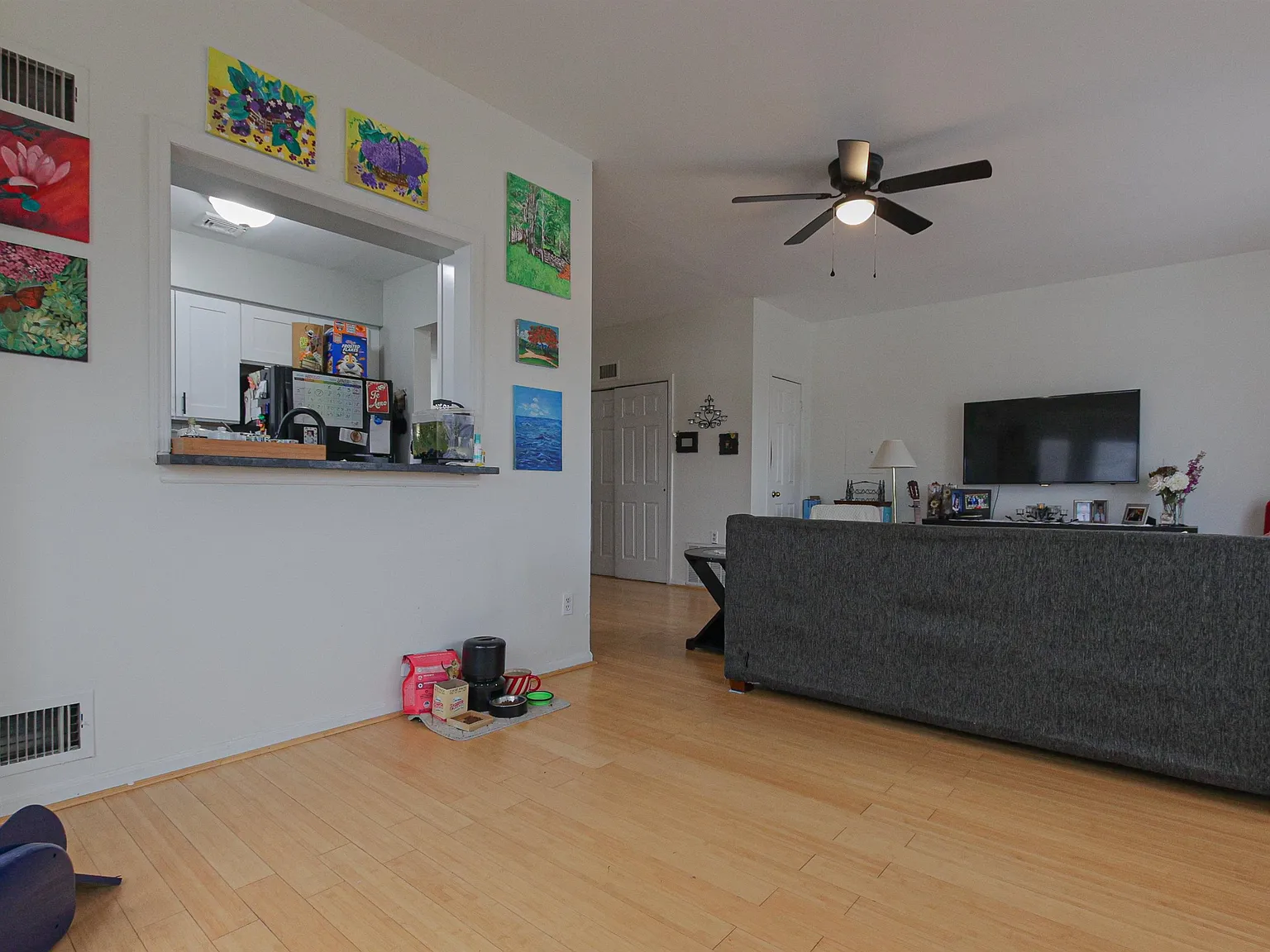 1 bed, 1.0 bath, 718 sqft, $2,300 — Photo 4