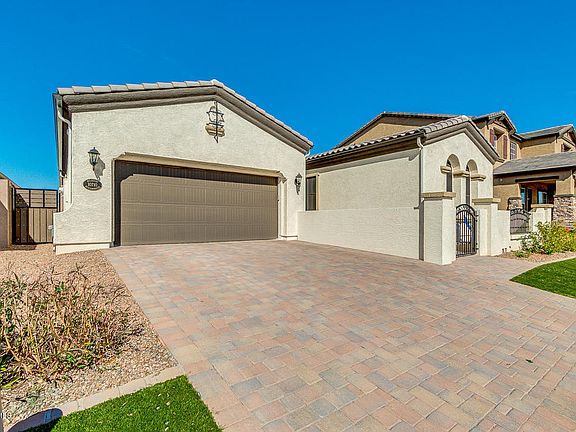 2nd image of 10710 E Mendoza Ave