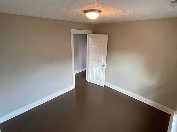 5th image of 299 1/2 N State St #299-1/2