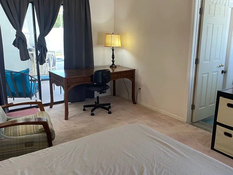 E Theresa Ln — Photo 19