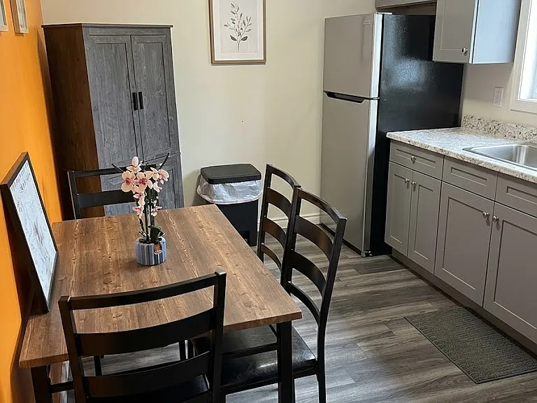 132 McFadden Ave — Photo 3
