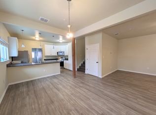 1070 E Cedar St APT A, Seguin, TX 78155