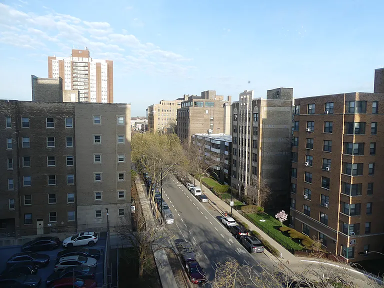 4970 N Marine Dr #721 — Photo 9