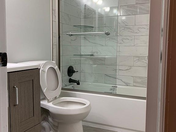 5th image of 20555 Strath Haven Dr