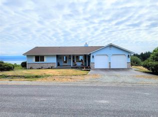 1561 Crestview Dr, Camano Island, WA 98282