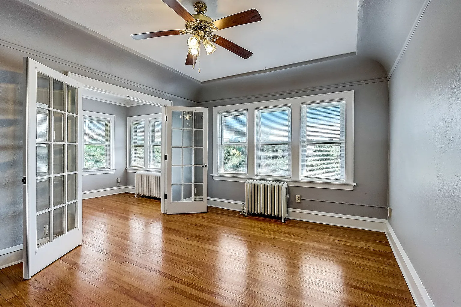 5230 W Wisconsin Ave #4 photo 1