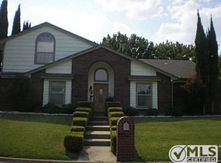 5518 Whisper Glen Dr, Arlington, TX 76017