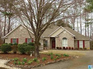 108 Sugarberry Dr, Alabaster, AL 35114