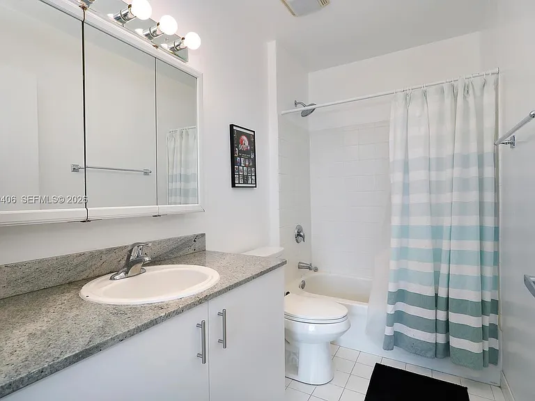 444 NE 30th St #502 — Photo 19