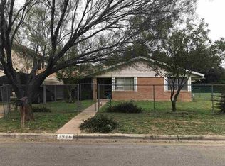 1916 Garfield St, Laredo, TX 78043