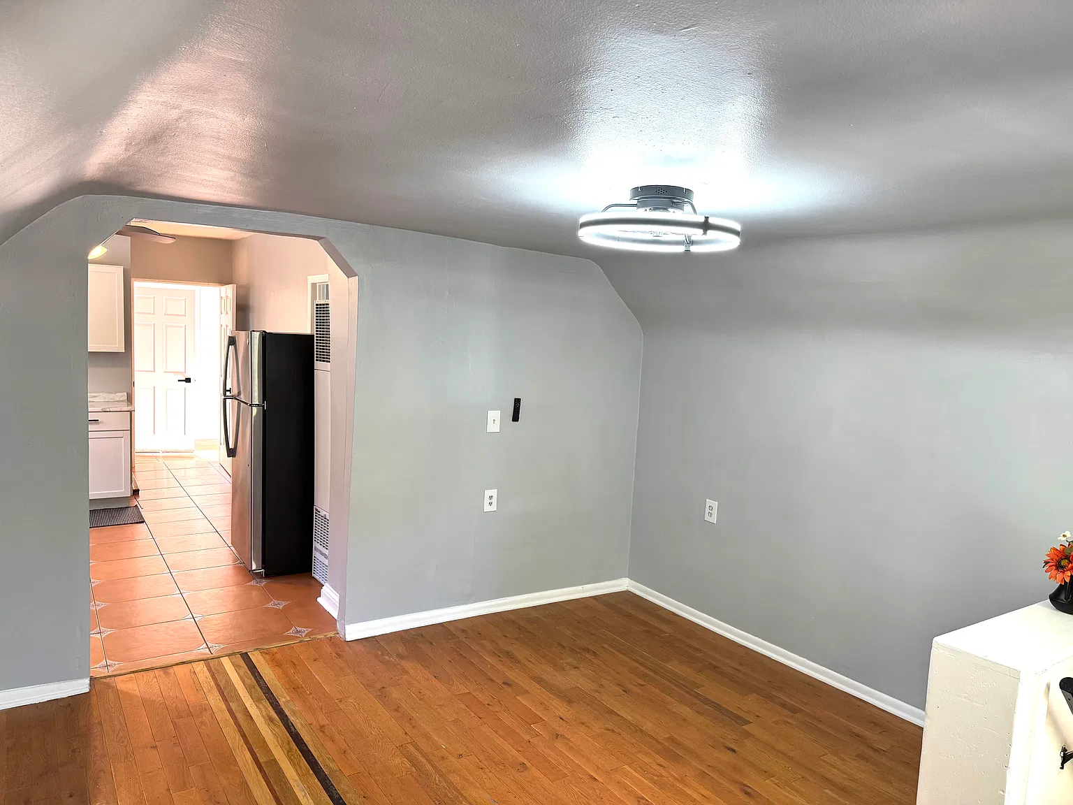 2 bed, 900 sqft, $1,600 — Photo 4