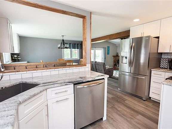 2nd image of 65 Marilyn Dr