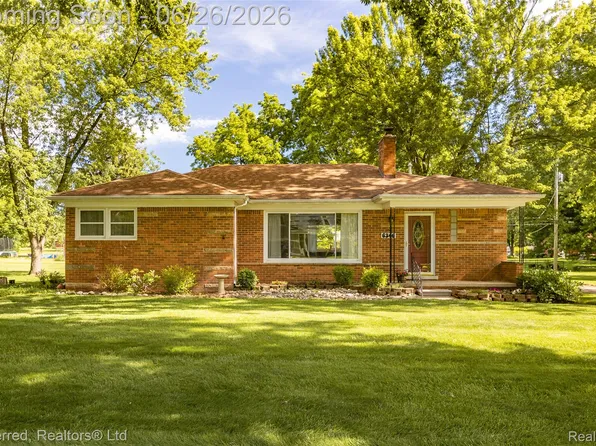 6346 Donaldson Rd, Troy, MI 48085