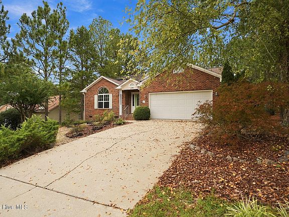 2nd image of 320 Fox Run Road