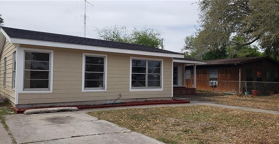 1st image of 4521 Carroll Ln #1