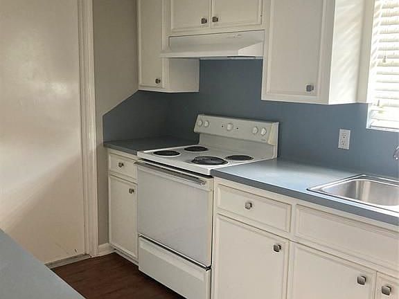 4th image of 1203 Bayou Dr