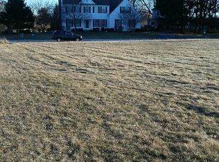 1601 Providence Dr, McHenry, IL 60051