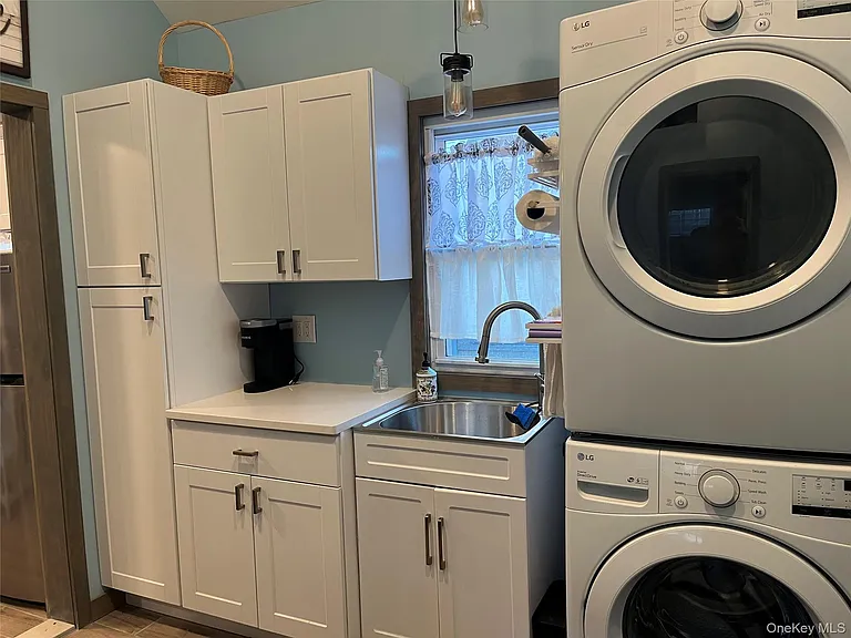 824 W Main St — Photo 22