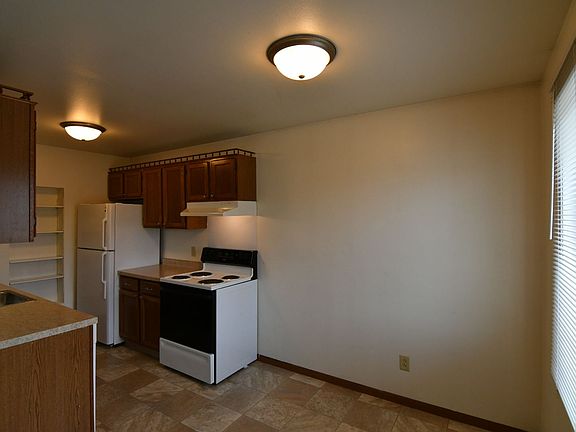 4th image of 1110 Hillside Dr #H12162