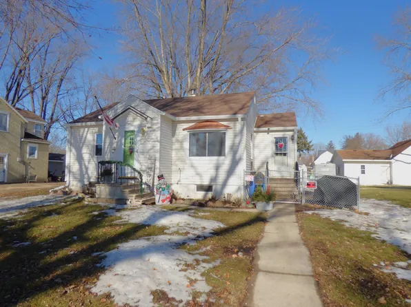 130 2nd St SE, Blooming Prairie, MN 55917