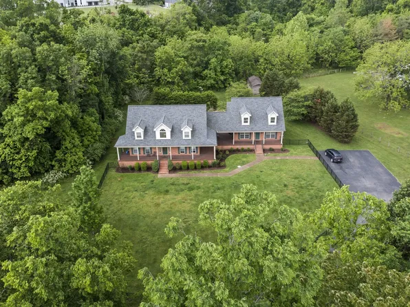 210 Martha Leeville Rd, Lebanon, TN 37090