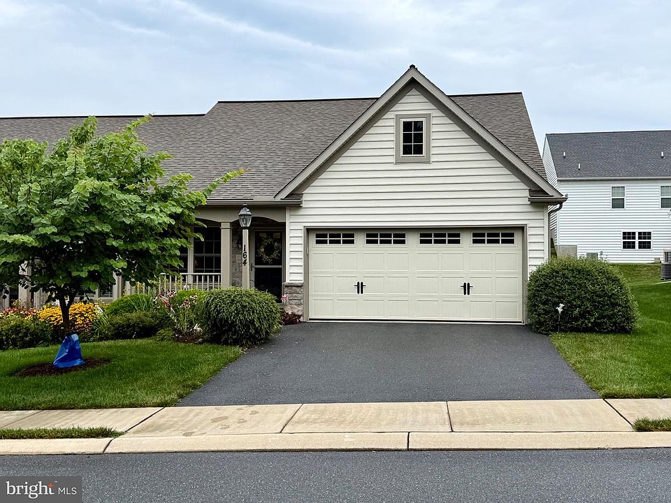 1st image of 164 Waypoint Dr