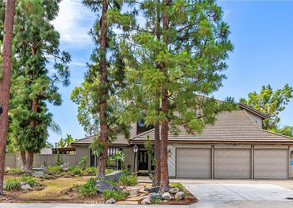 1st image of 17802 La Entrada Dr