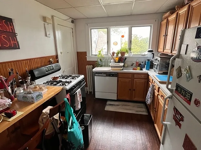 100 Davis Ave #1 — Photo 13