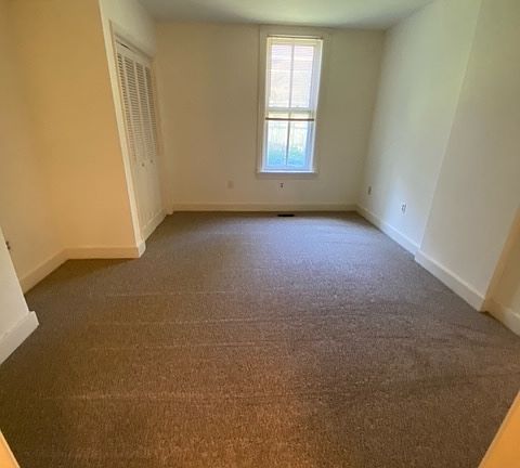 4th image of 40 E Main St #14855395